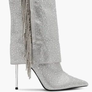 Steve Madden Sparkling Silver Rhinestone Heeled Boots new in box size 8
